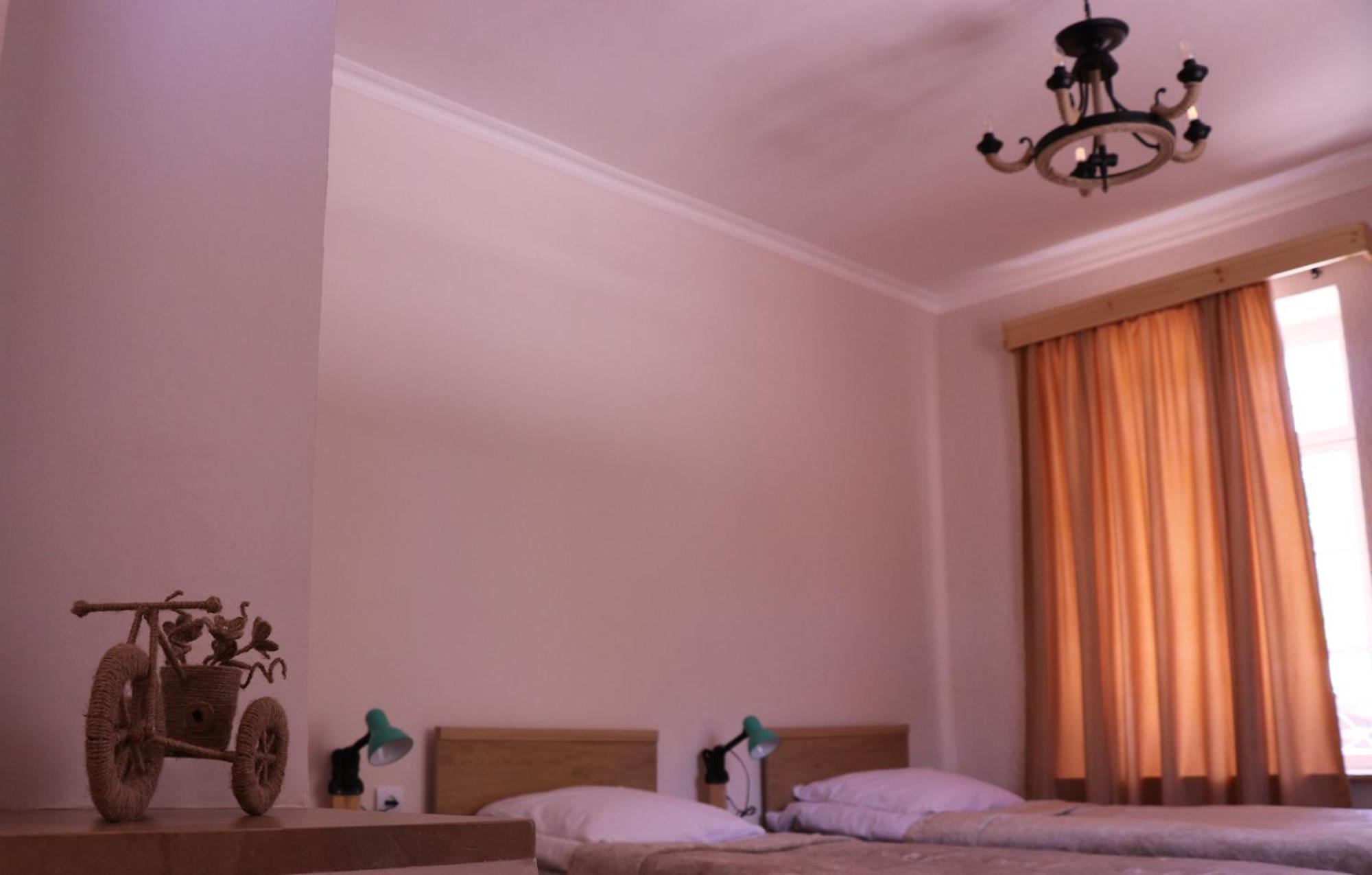 Legend Guest House Yekhegis المظهر الخارجي الصورة