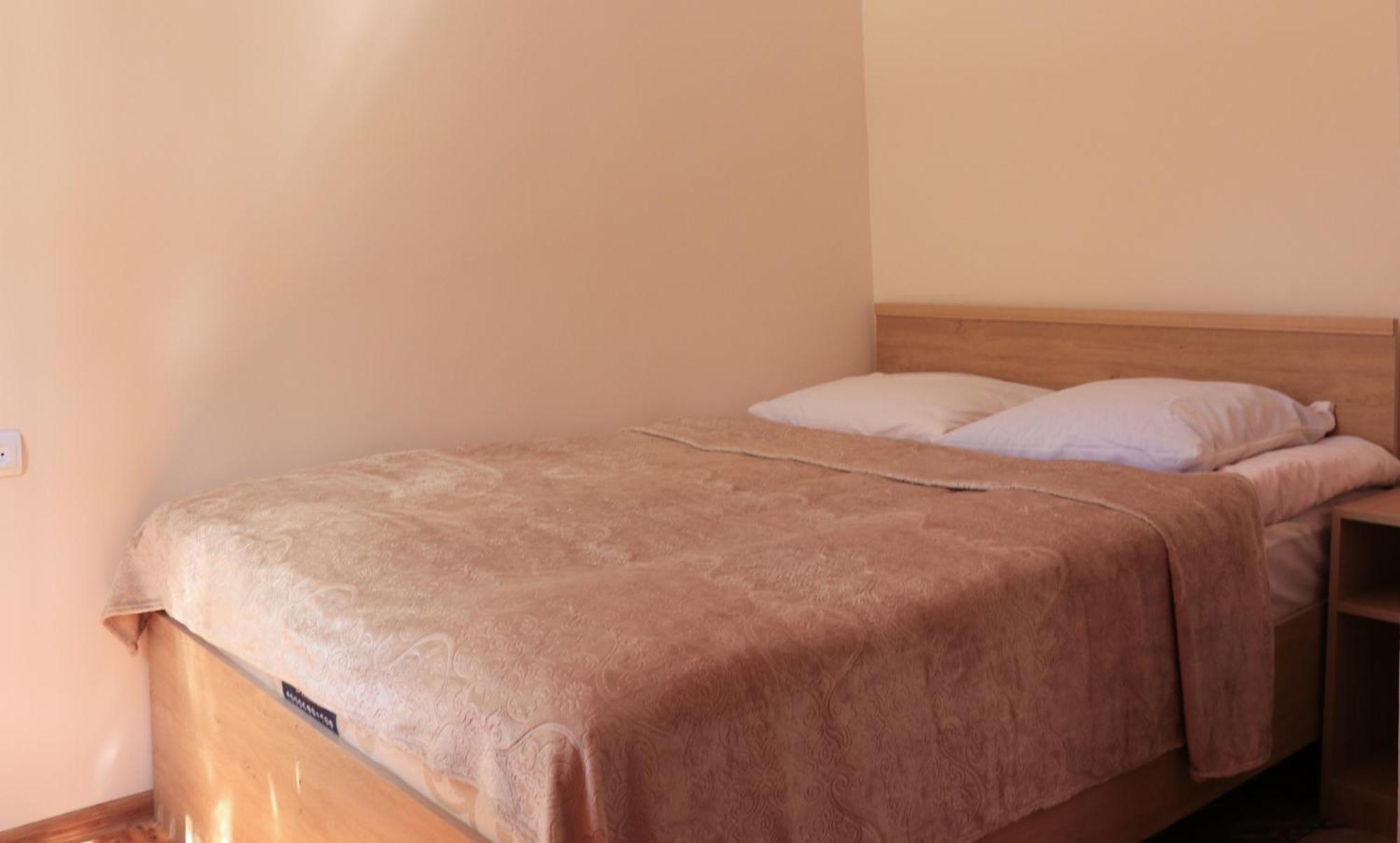 Legend Guest House Yekhegis المظهر الخارجي الصورة