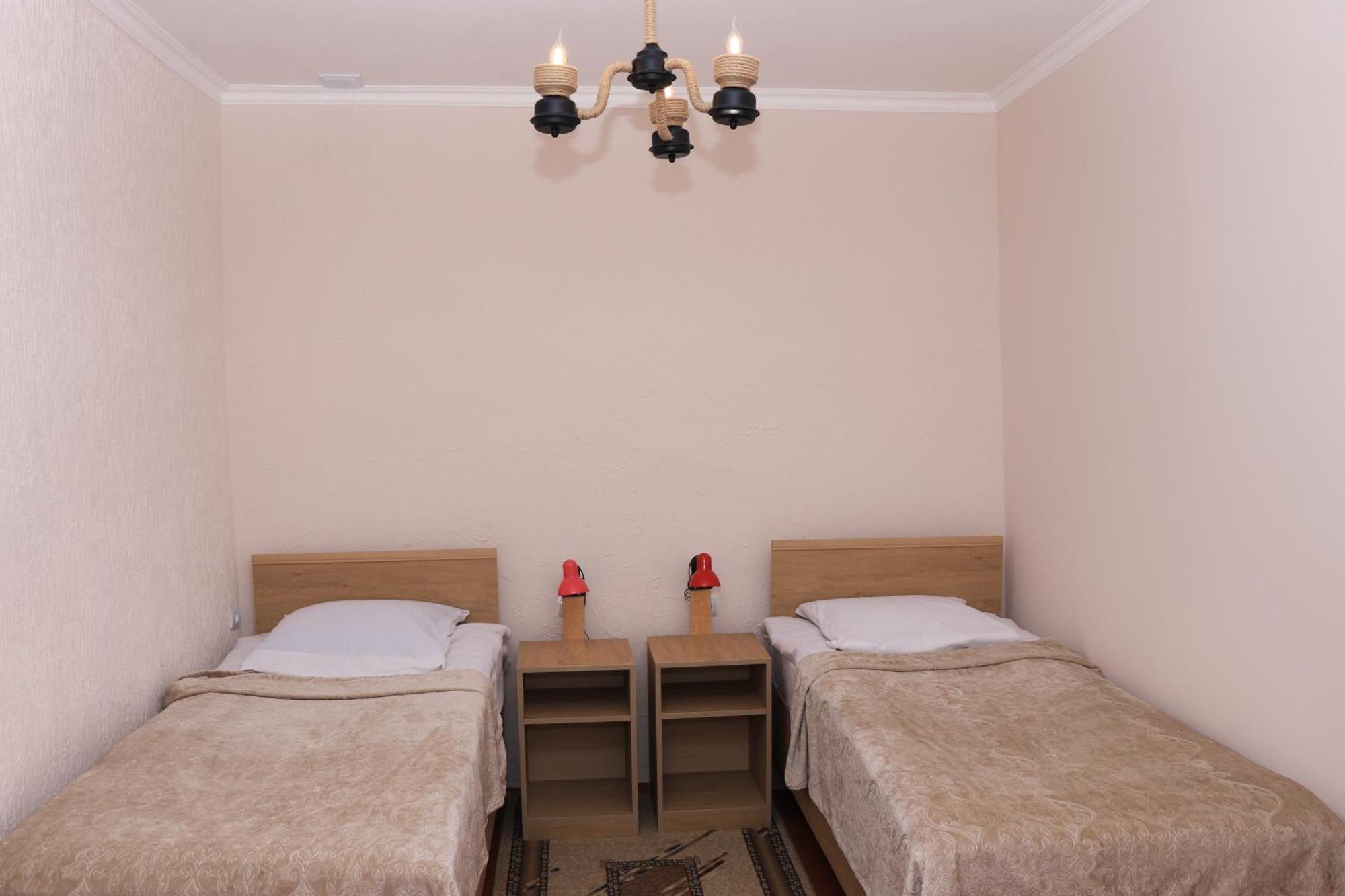 Legend Guest House Yekhegis المظهر الخارجي الصورة