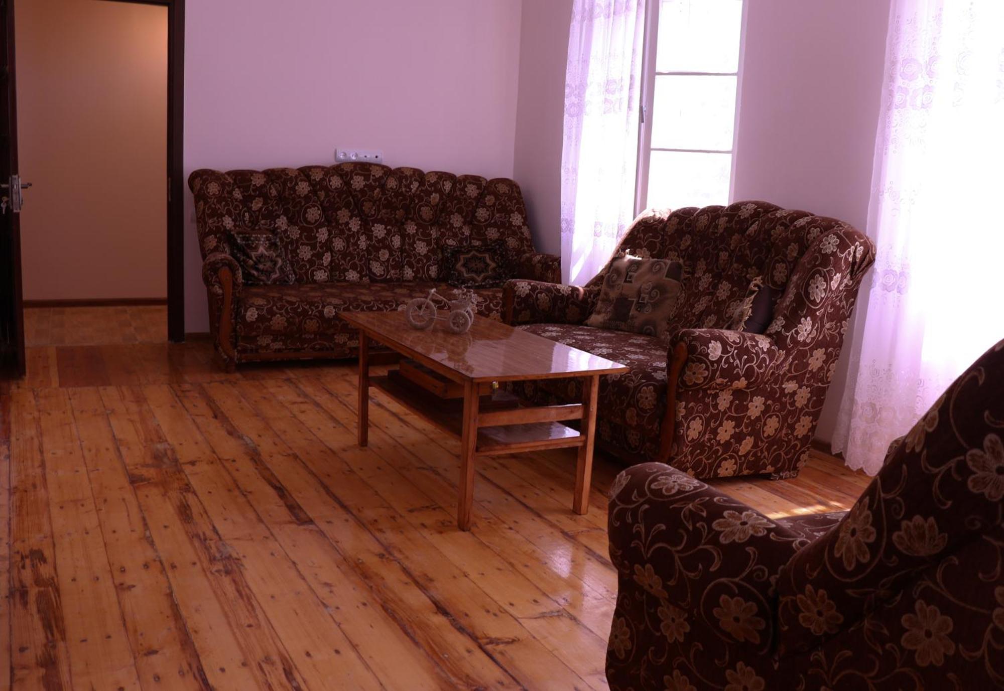 Legend Guest House Yekhegis المظهر الخارجي الصورة